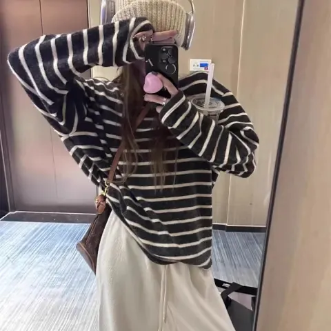 慵懒显瘦条纹内搭长袖T恤女秋冬时尚宽松百搭中长款打底衫上衣
