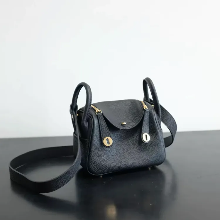 真皮轻奢休闲通勤包lindy小猫包（小号底长19cm 大号底长26cm）