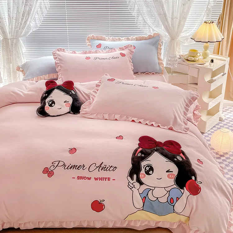 送抱枕冬季加厚保暖牛奶绒四件套公主风儿童卡通女双面绒被套床单