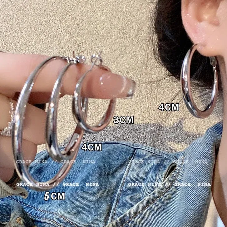 耳畔圆舞曲!金属冷淡风素圈耳环女小众轻奢时尚耳钉个性夸张耳饰
