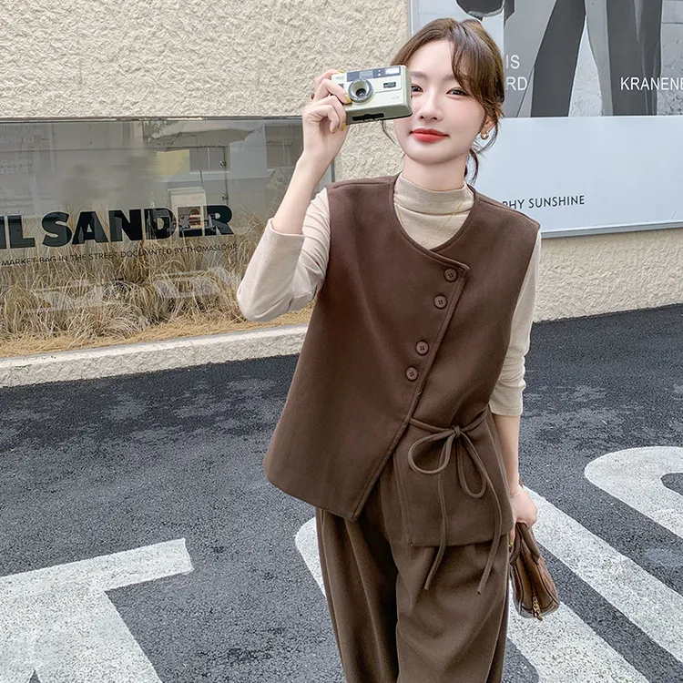 搭配一整套毛呢套装女2025春秋新款韩系洋气减龄马甲阔腿裤三件套