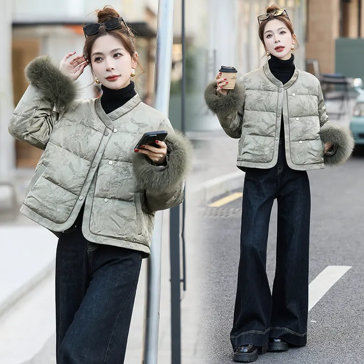 新中式国风狐狸毛拼接刺绣羽绒服女2025冬季新款高级感白鸭绒外套