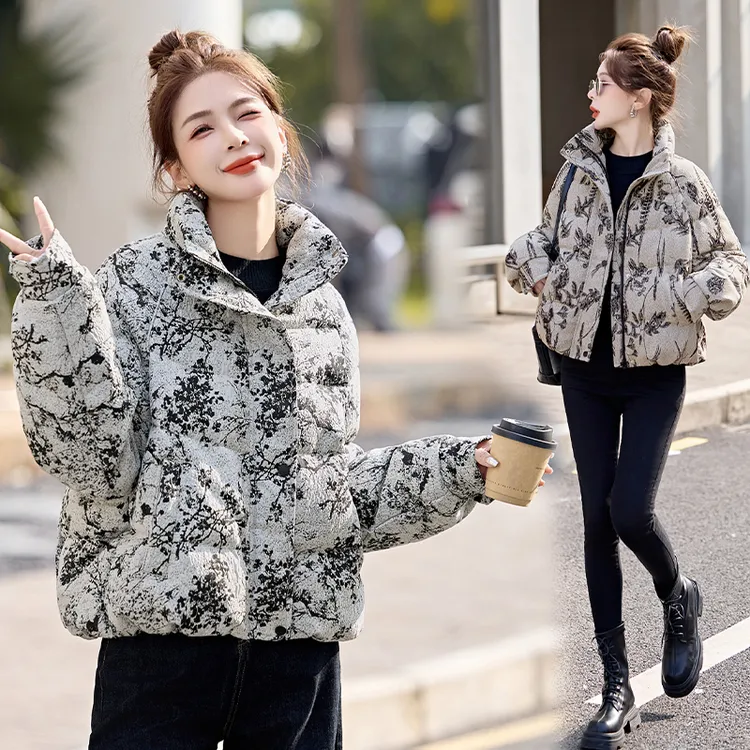 水墨印花羽绒服女短款2025冬季新款小个子洋气减龄白鸭绒立领外套