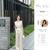 【漫步苏黎上衣】<中秋国庆大狂欢>小个子缎面肌理感上衣高腰直筒裤