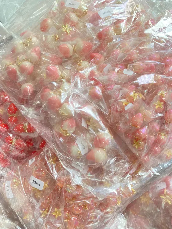 两单飞【日本树脂草莓】进口DIY手工串珠新货现做小仙女做项链手链