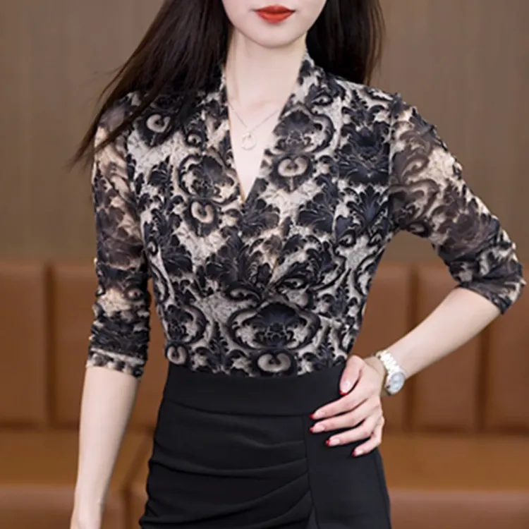 秋季新款V领洋气时尚春秋气质减龄打底衫女士长袖遮肉显瘦t恤上衣