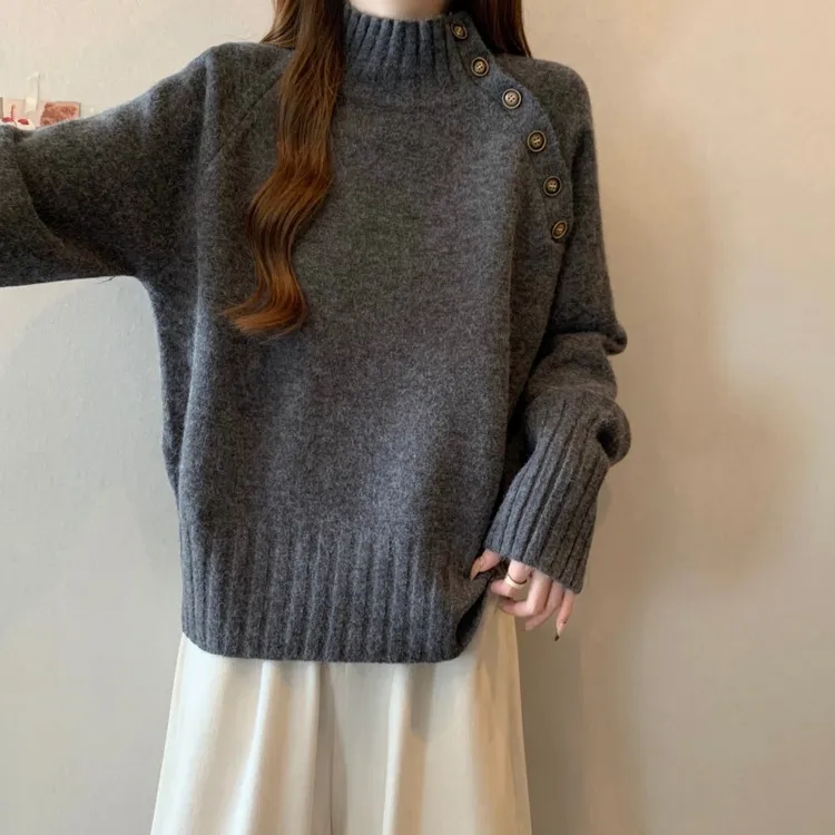 遮肚子插肩半高领套头毛衣女秋季微胖大码显瘦上衣设计斜扣针织衫
