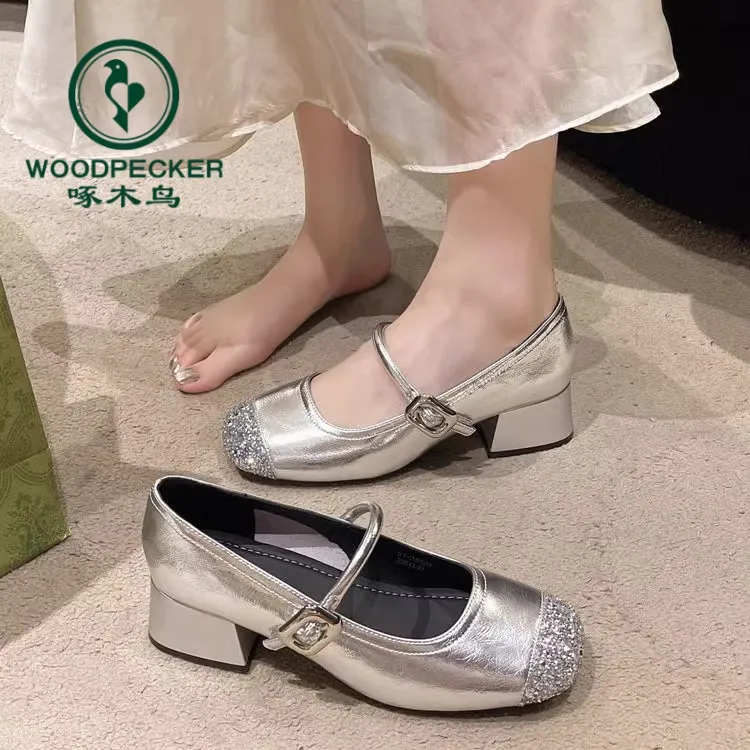 啄木鸟粗跟银色玛丽珍鞋女2025秋季新款法式复古拼色一字带高跟鞋