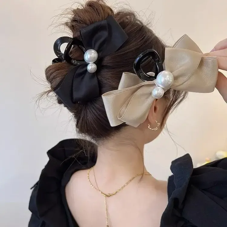 气质贝珠大号蝴蝶结2024新款高级感抓夹鲨鱼夹子发夹女后脑勺头饰
