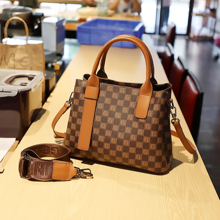 GESUNRY2024新款气质女士手提包通勤出差大容量托特包棋盘格百搭