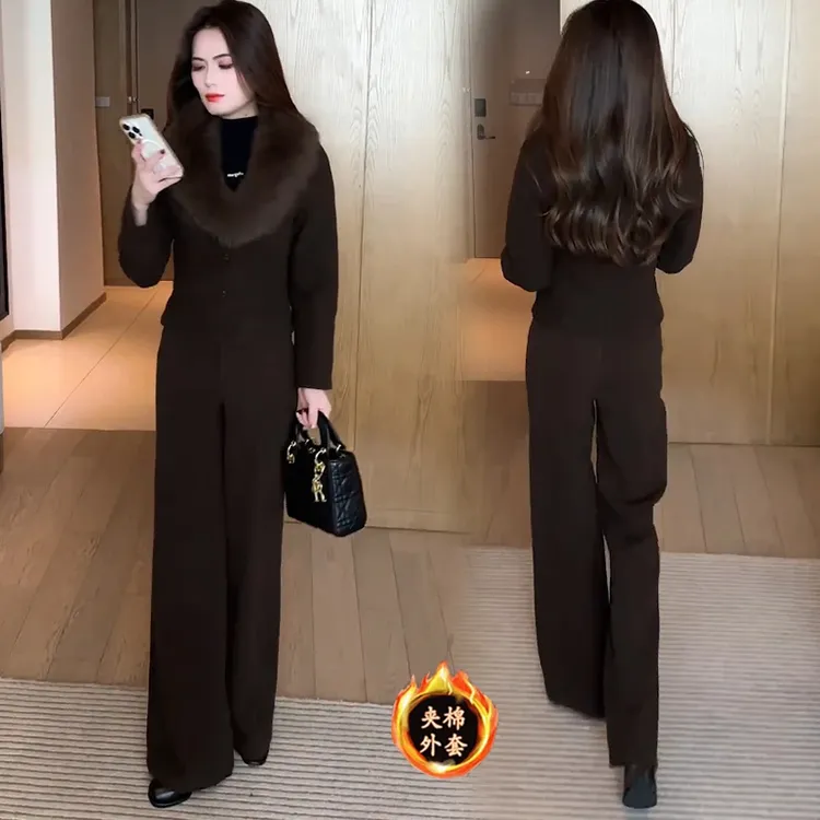洋气时尚套装女冬季新款显瘦毛领夹棉加厚短外套阔腿裤气质两件套