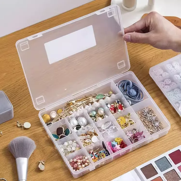 日本进口首饰收纳盒耳钉耳环戒指分格盒透明大容量桌面零件整理盒