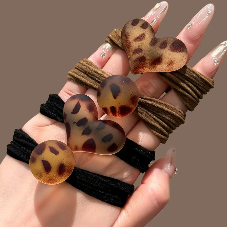 甜美可爱发饰高弹力发圈  发绳简约百搭森系韩版复古甜美爱心头绳