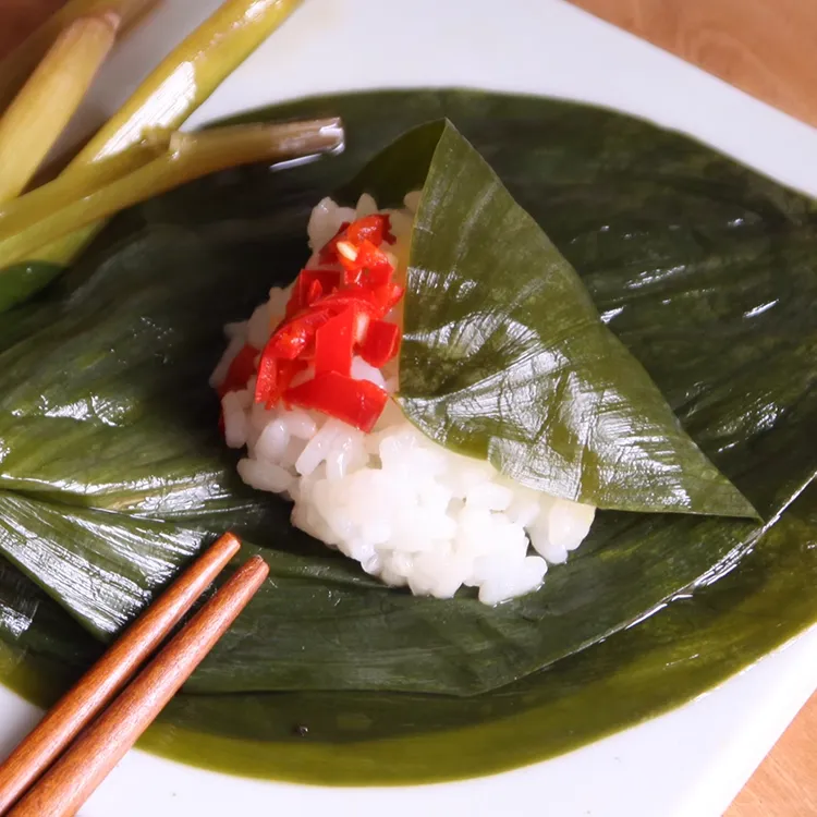 黑龙江伊春腌制寒葱泡菜1罐250克包邮。罐头