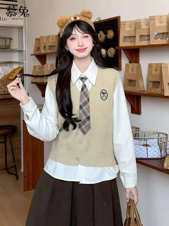 女装上衣衬衫2024秋冬女装两件套马甲时尚翻领长袖休闲百搭打底衫