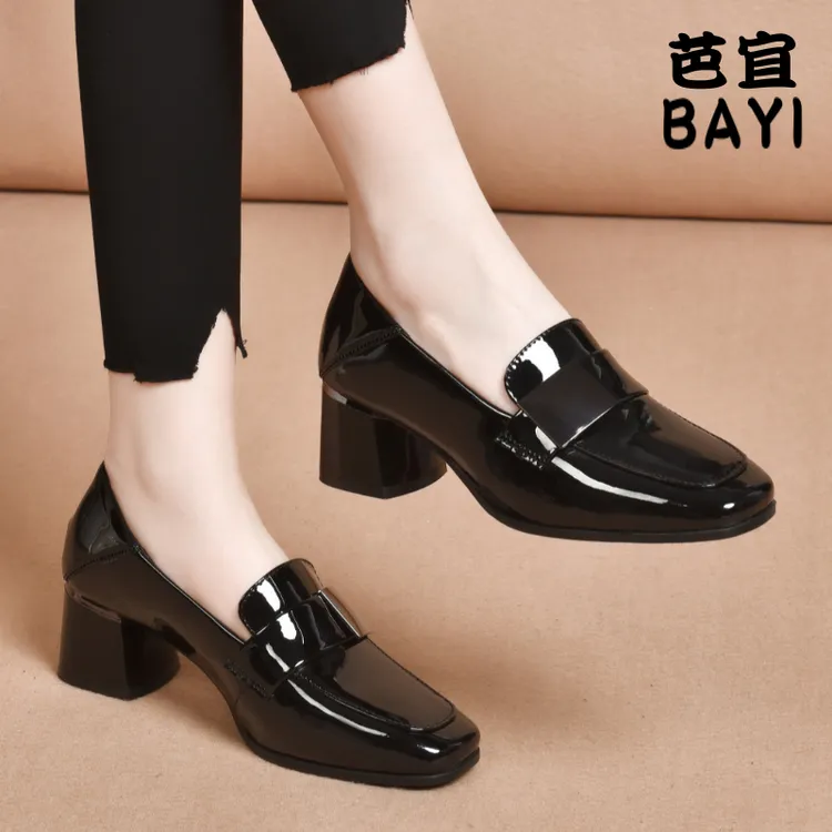英伦风漆皮单鞋女2025秋季亮面爆款乐福鞋高跟百搭女士方头小皮鞋