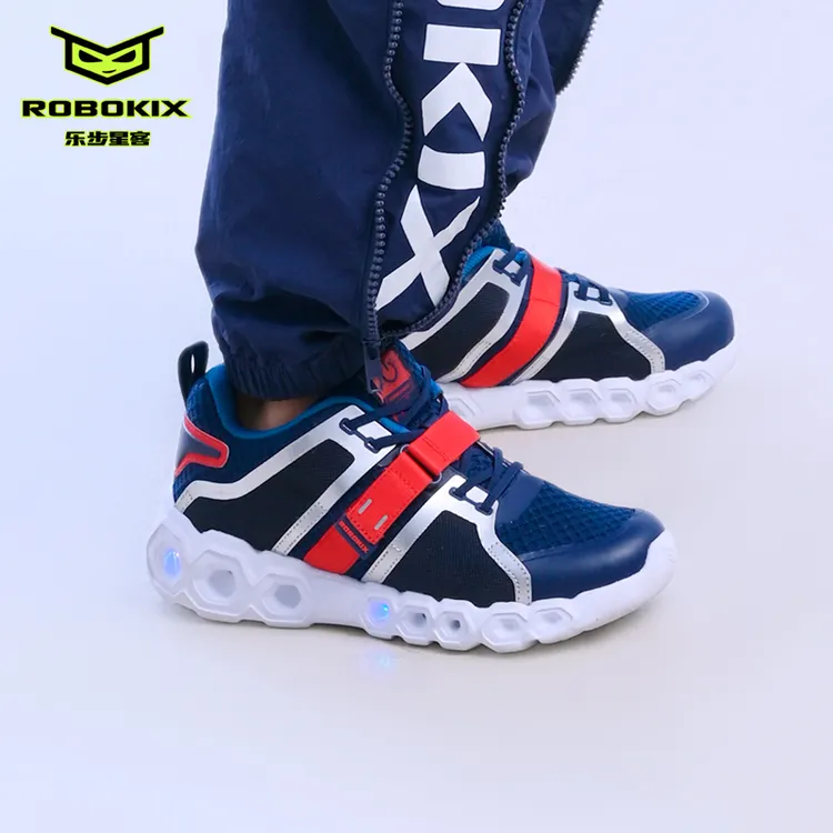 ROBOKIX新款男童闪灯鞋男孩亮灯鞋发光休闲鞋透气网面轻盈减震软