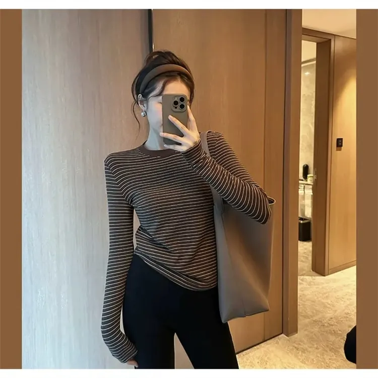 2024春秋新款韩版洋气条纹长袖T恤女修身网红内搭打底衫女上衣潮