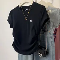 纯棉黑色短款爱心刺绣短袖t恤女夏季2024新款设计感正肩修身上衣