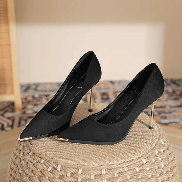 sufeifei/苏妃妃251时尚通用百搭小众耐磨浅口橡胶宴会高跟鞋