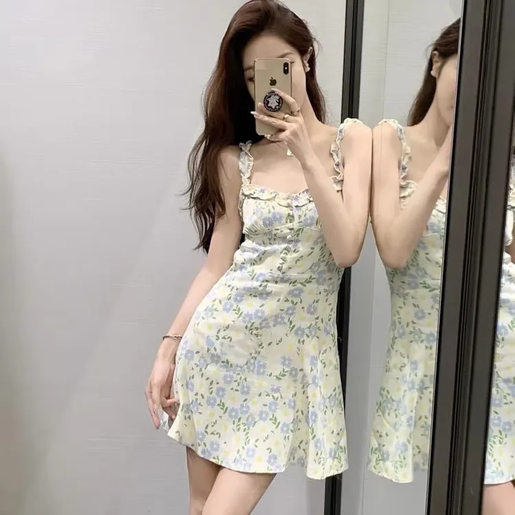 碎花纯欲风小个子吊带裙设计感小众收腰裙子