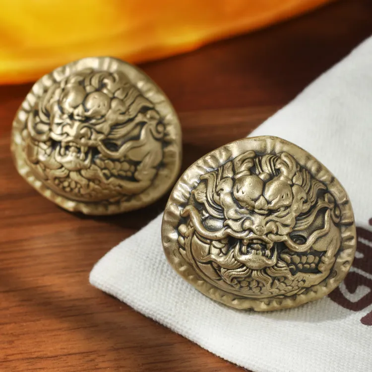 【把玩佳品】黄铜核桃一对 手把件文玩 锻炼手筋 送长辈礼物！