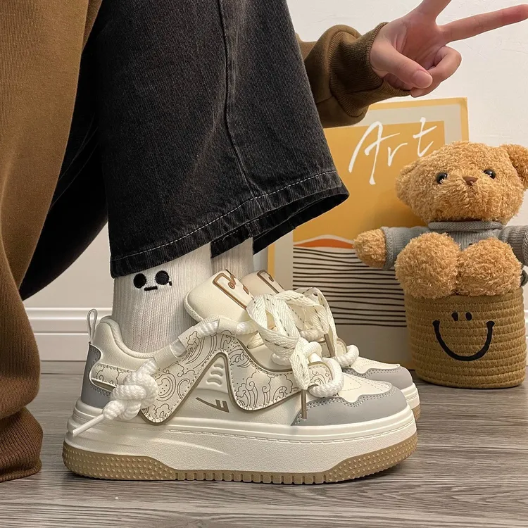 回力女鞋厚底板鞋子春季小众休闲学生潮鞋软底百搭低帮小白鞋潮流