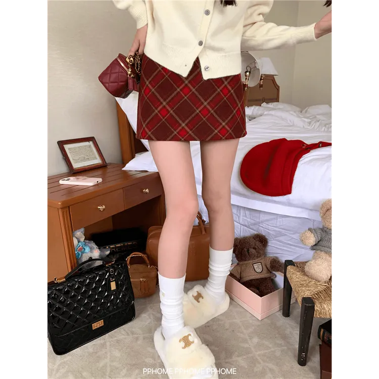 复古毛呢红色格子半身裙女秋冬高腰气质辣妹裙子性感a字包臀短裙