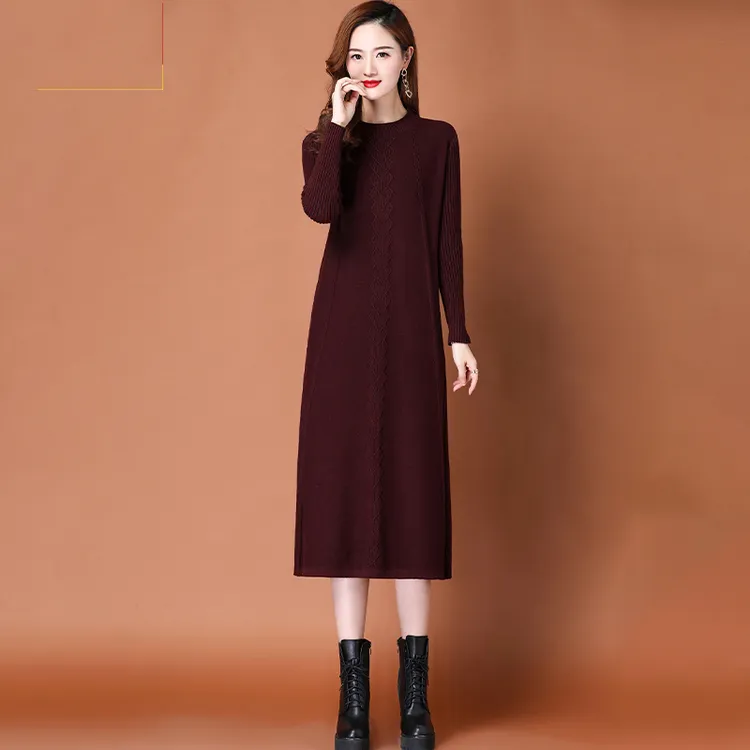 中长款大码半高领针织连衣裙女2024新款秋冬气质显瘦打底毛衣裙潮