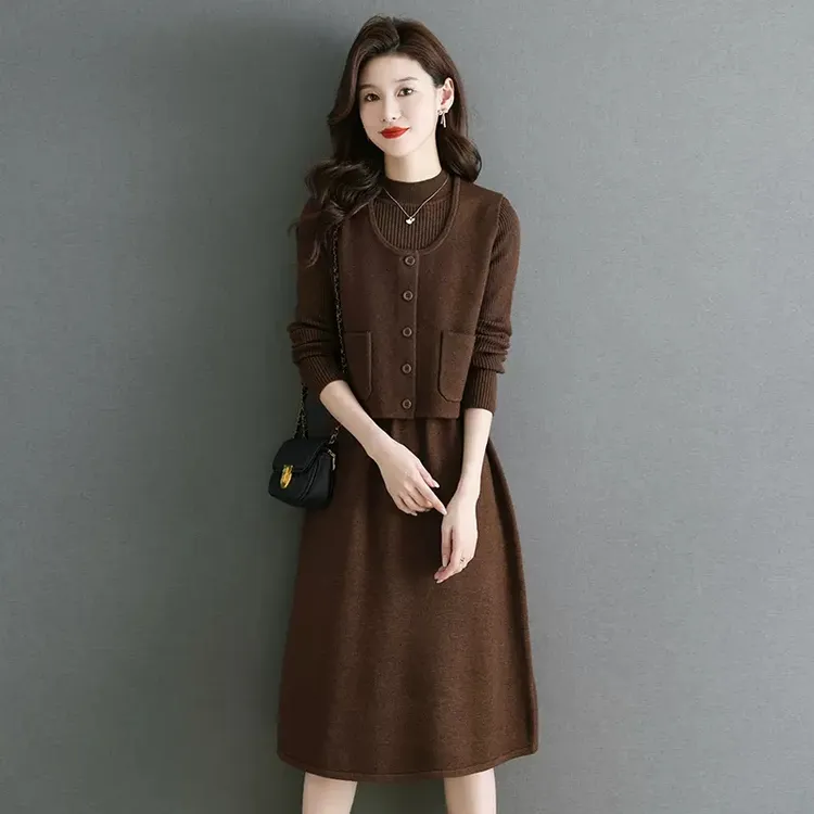 收腰连衣裙女2023秋冬新款长袖洋气打底衫毛衣裙搭配气质两件套装