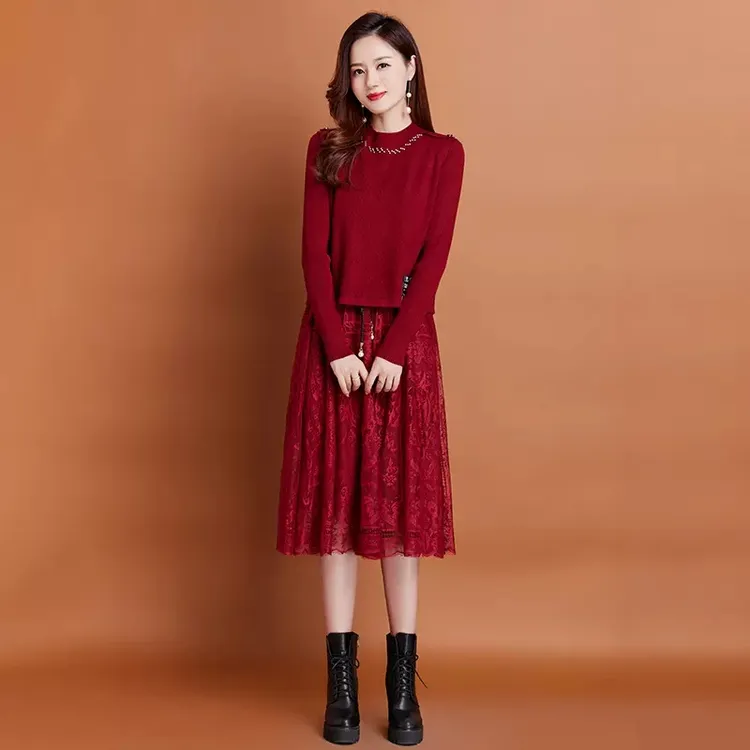 高级感钉珠马甲女神范气质连衣裙女秋冬新款中长款时尚蕾丝两件套