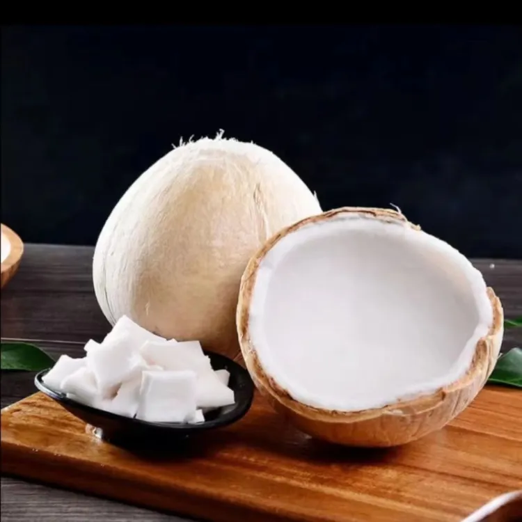 【泰国核心产区牛奶椰皇】水质清澈每个精选中果4/6个装新鲜椰子