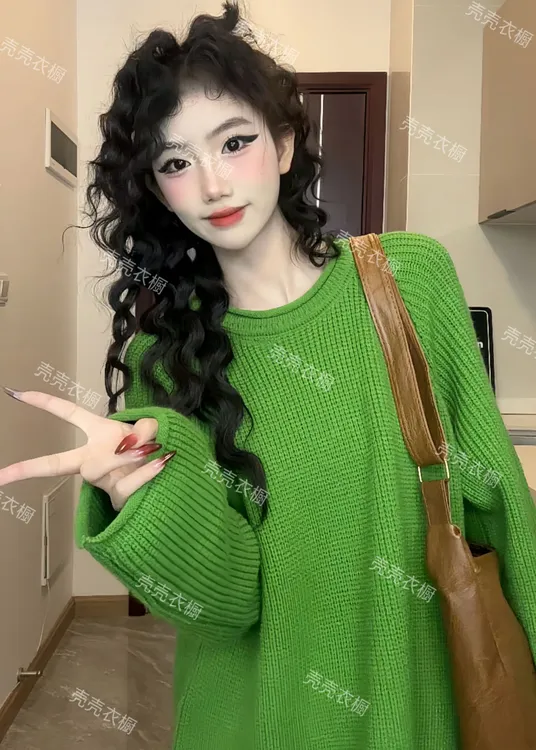 绿色针织毛衣女2024年秋季新款宽松百搭显瘦套头别致上衣