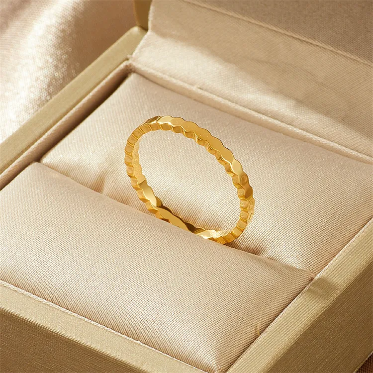 钛钢戒指 蜂巢ins戒指女小众设计高级感不掉色网红时尚个性食指环