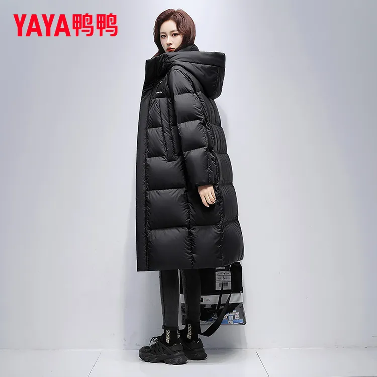YAYA/鸭鸭情侣羽绒服男女长款2024冬新款加厚保暖过膝连帽羽绒服