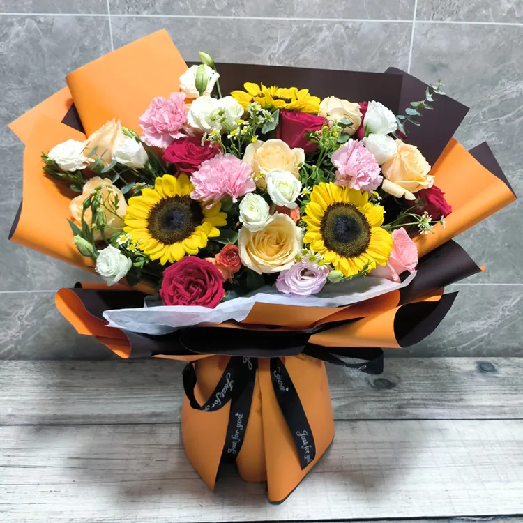 表白生日玫瑰向日葵绣球鲜花顺丰包邮明日达