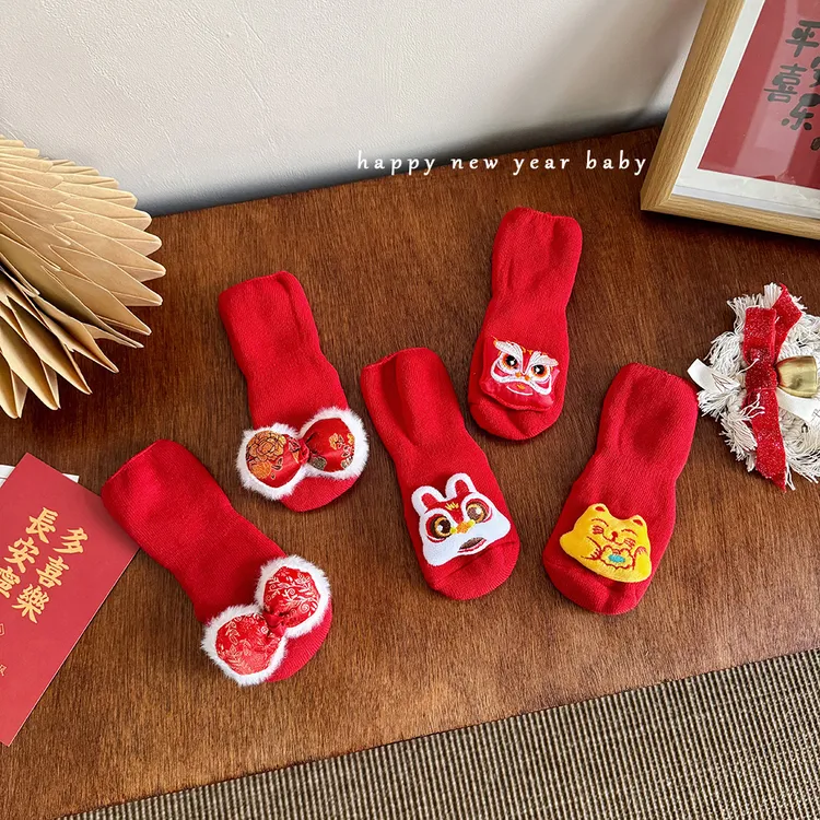 宝宝新年公仔红袜子中国风秋冬季加厚毛圈新生儿防滑地板学步棉袜