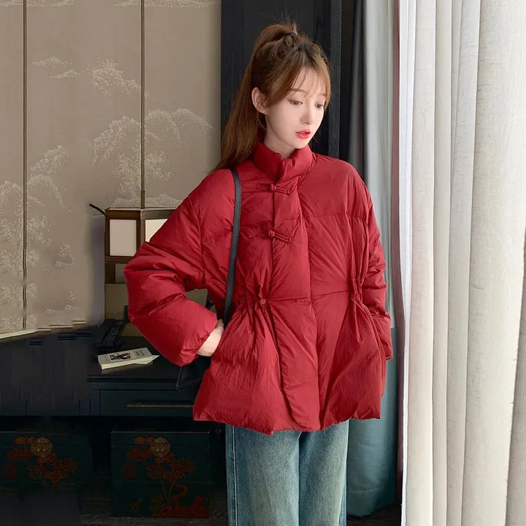 复古盘扣中式立领红色羽绒服女冬短款小个子新年结婚本命新年外套