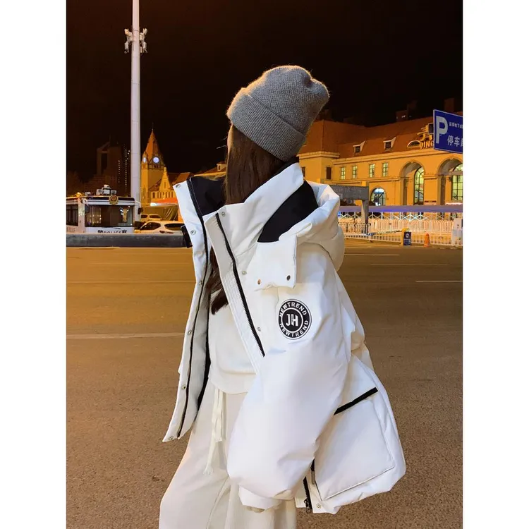 高级感羽绒服女款小个子2025年冬季新款爆款炸街工装冲锋衣羽绒服