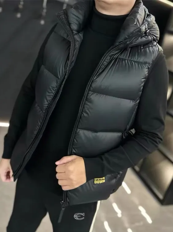 【男人范】男女同款秋冬保暖黑金羽绒马甲8613
