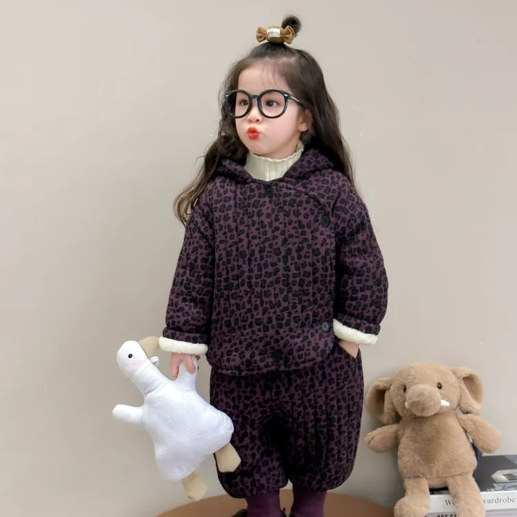 女童加绒加厚套装冬季2025新款森系韩版女孩一套过冬女宝特厚冬装