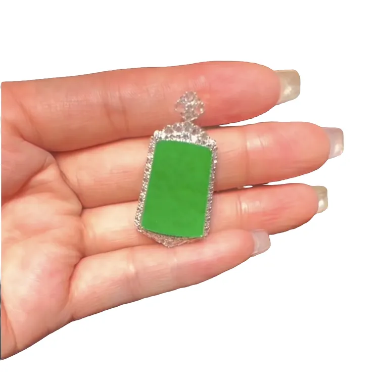 天然缅甸翡翠 18K金镶嵌 满绿平安无事牌吊坠