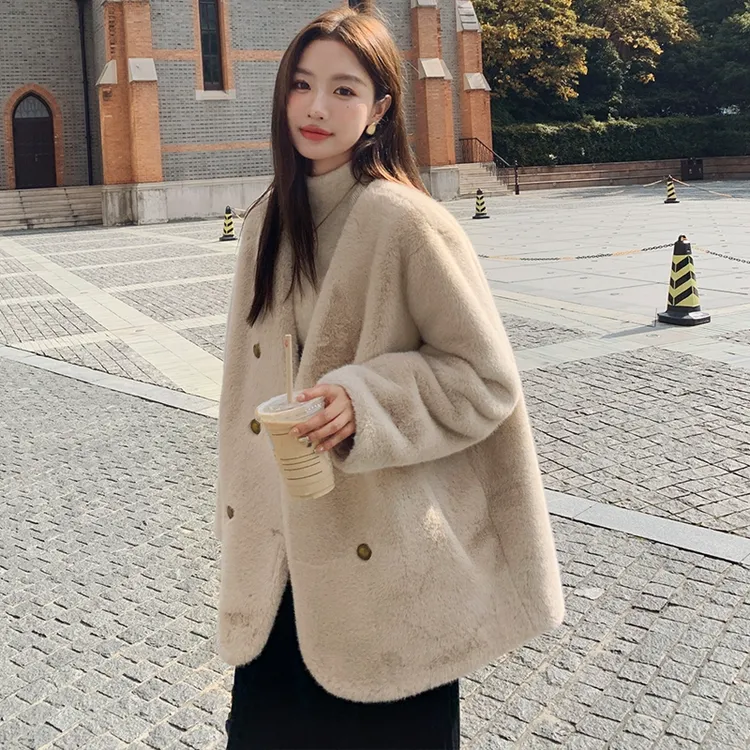 小香风皮毛一体环保皮草外套女2025冬季新款气质加厚保暖毛绒大衣