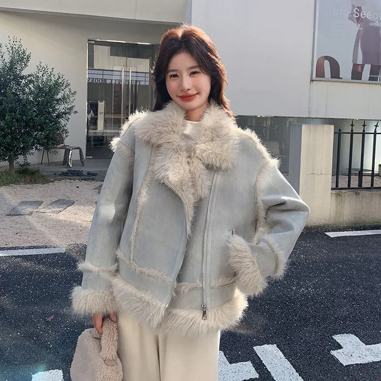 浅蓝色小个子羊羔毛外套女短款2025冬新款加厚保暖超好看皮毛一体