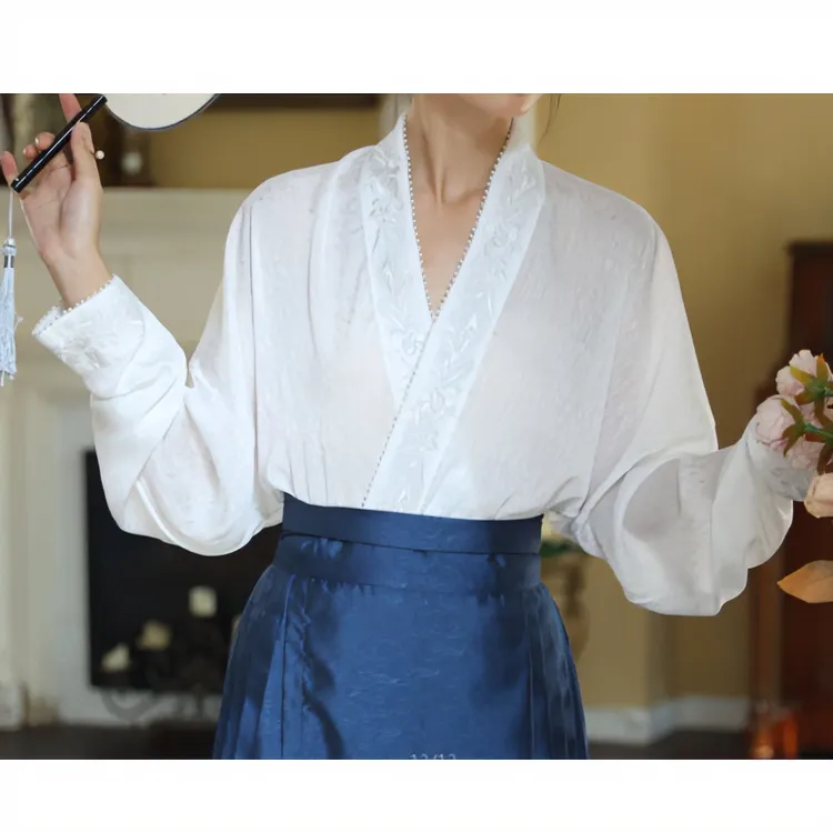 夏秋款新中式【飞机袖】正品暗纹提花刺绣宋制对襟交领日常汉服女