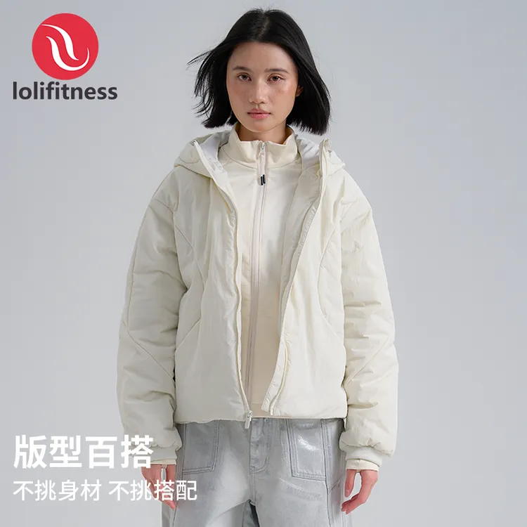 萝莉爱健身运动玩咖秋季运动外套女户外秋冬滑雪连帽夹克宽松防风