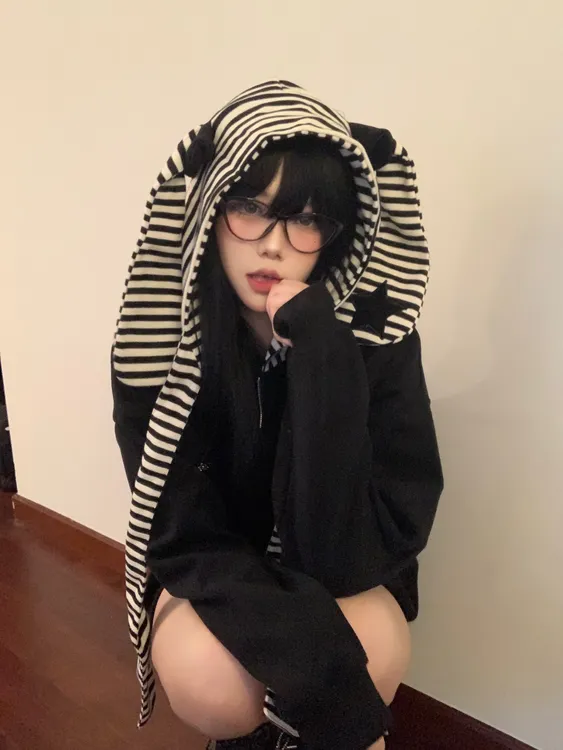 电次羊原创复古条纹兔耳朵连帽美式慵懒可爱拼接开衫卫衣外套