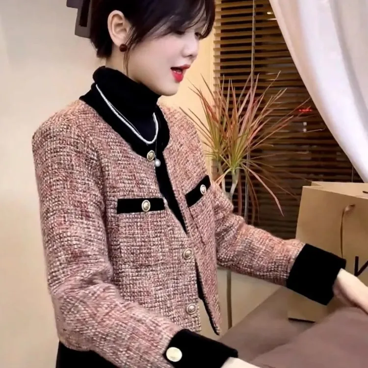 2025年新款爆款今年流行的漂亮短款小个子小香风外套女秋新款上衣