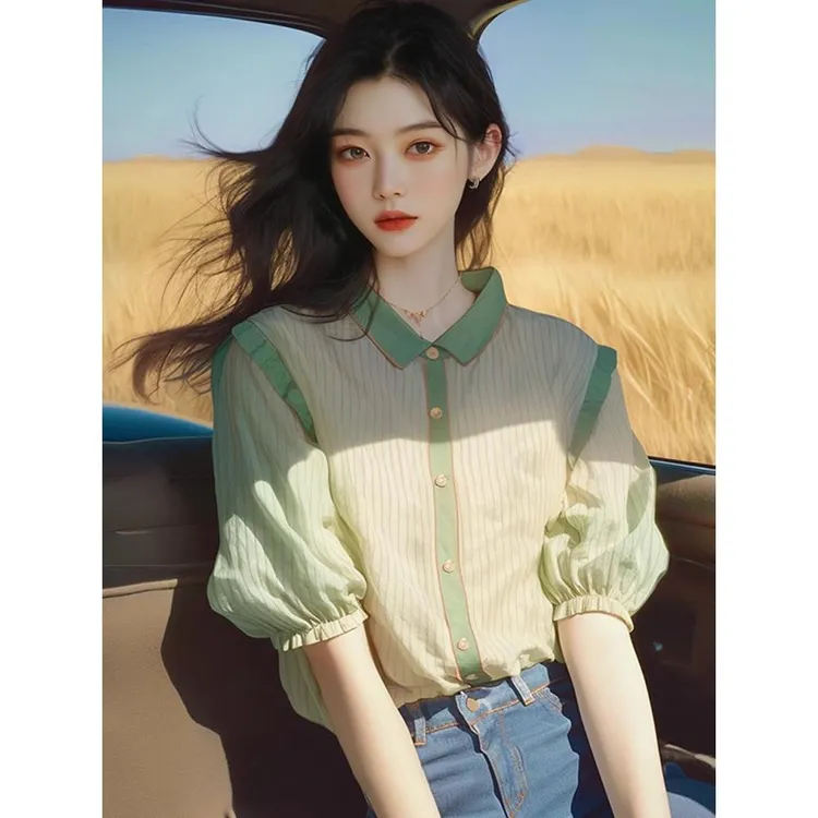 适用于2024早秋新款衬衫女爆款小众别致高级感韩系减龄绿色条纹中