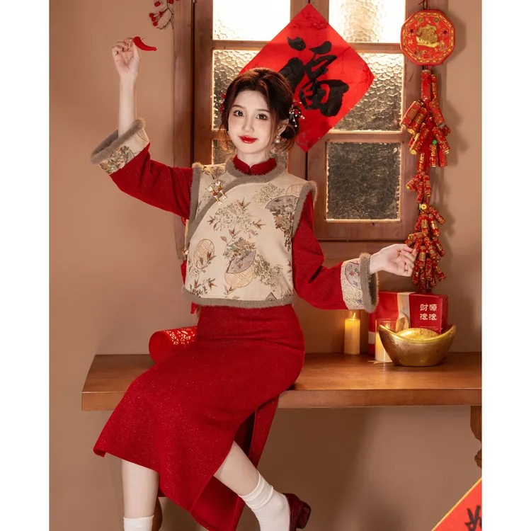 红色旗袍2024新款秋冬季马甲套装过年拜年服新年长袖加厚战袍高端